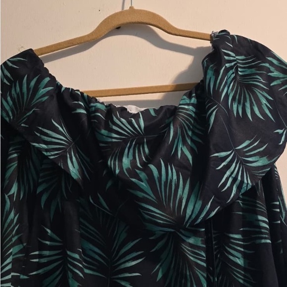 Tropical Leaf Print Strapless Dress - Picture 8 of 11